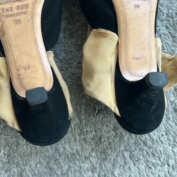 The row shoes - Picture 3 of 5